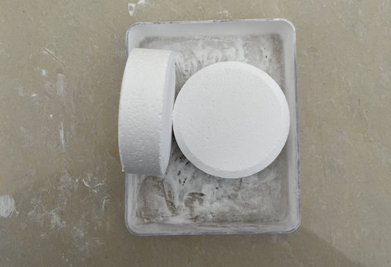 Swimming Pool Tcca Trichloroisocyanuric Acid Tcca 90 Chlorine Tablet C3O3N3Cl3