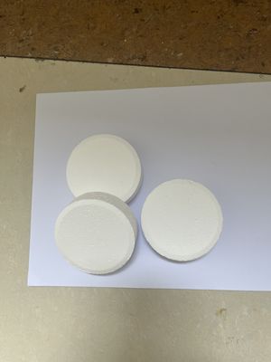 White TCCA 90 Tablet Class 5.1 Un No. 2468 Molecular Formula C3O3N3CL3 for Pool Water Treatment